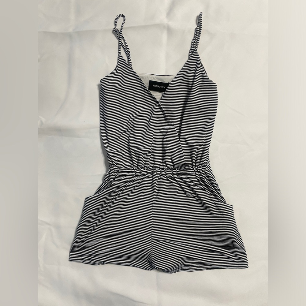 Mink pink navy and white romper with pockets size XS